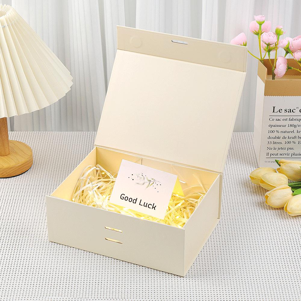 In-Stock Magnetic Folding Gift Box with Ribbon Bow - Solid Color Flip-Top Packaging Box