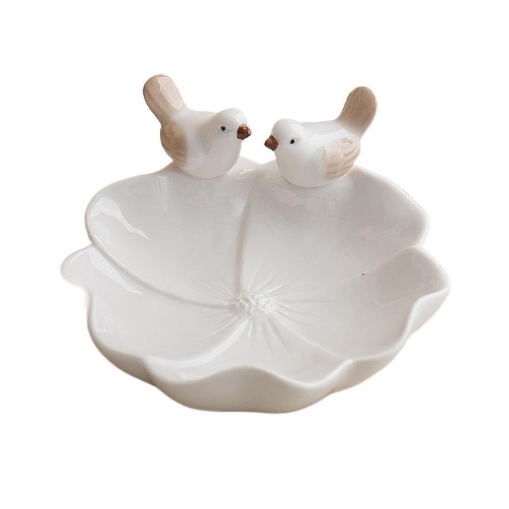 Cute Ceramic Dessert Plate Handmade Tea Snack Fruit Tray Multi-functional Jewelry Tray  Vanity белый