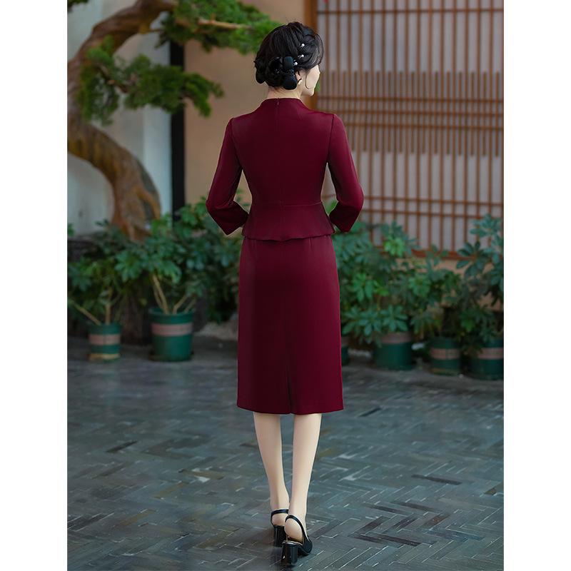 Elegantné čínské šaty Cheongsam pre matku nevesty: 2025 Štíhle spoločenské šaty na svadobnú hostinu