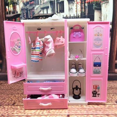 1/12 1/6 Puppenhaus Miniatur Rosa Kunststoff Kleiderschrank, Kleiderschrank mit 2 Kleiderbügeln Spielset Puppenzubehör Modespielzeug Geburtstags-Weihnachtsgeschenk