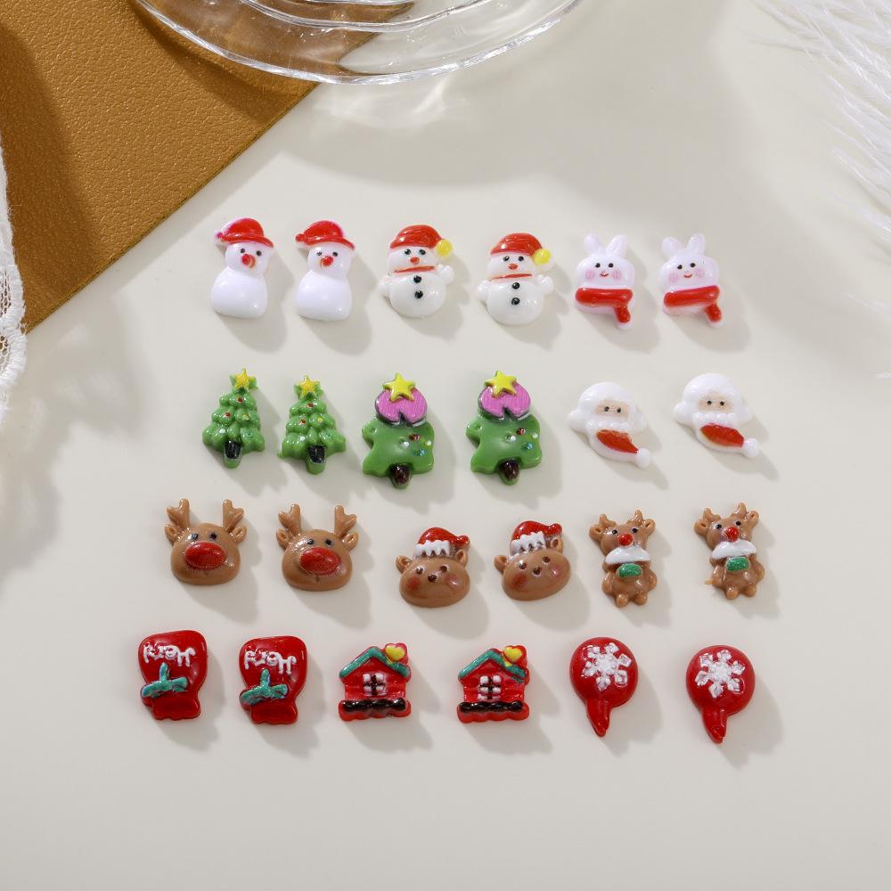 30-Piece Christmas Nail Art Set: Cute Reindeer, Snowman, and Santa Claus Designs