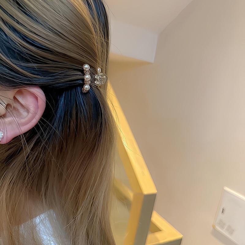 Fashionable and Versatile Mini Bow Hair Clip for Women, Small Princess Hairpin, Elegant and Charming Hair Accessories