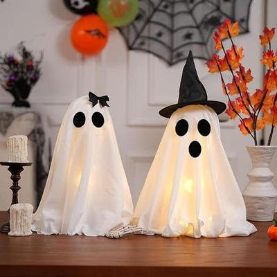 Rozsvietená halloweenska dekorácia ducha Strašidelný osvetlený biely látkový duch Strašidelná stolová ozdoba pre vnútornú výzdobu domu, krbu, police