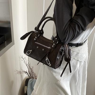 Nuova borsa locomotiva Kusa Spice Girl retro borsa a mano con rivetti borsa a spalla a tracolla alla moda con texture moda donna