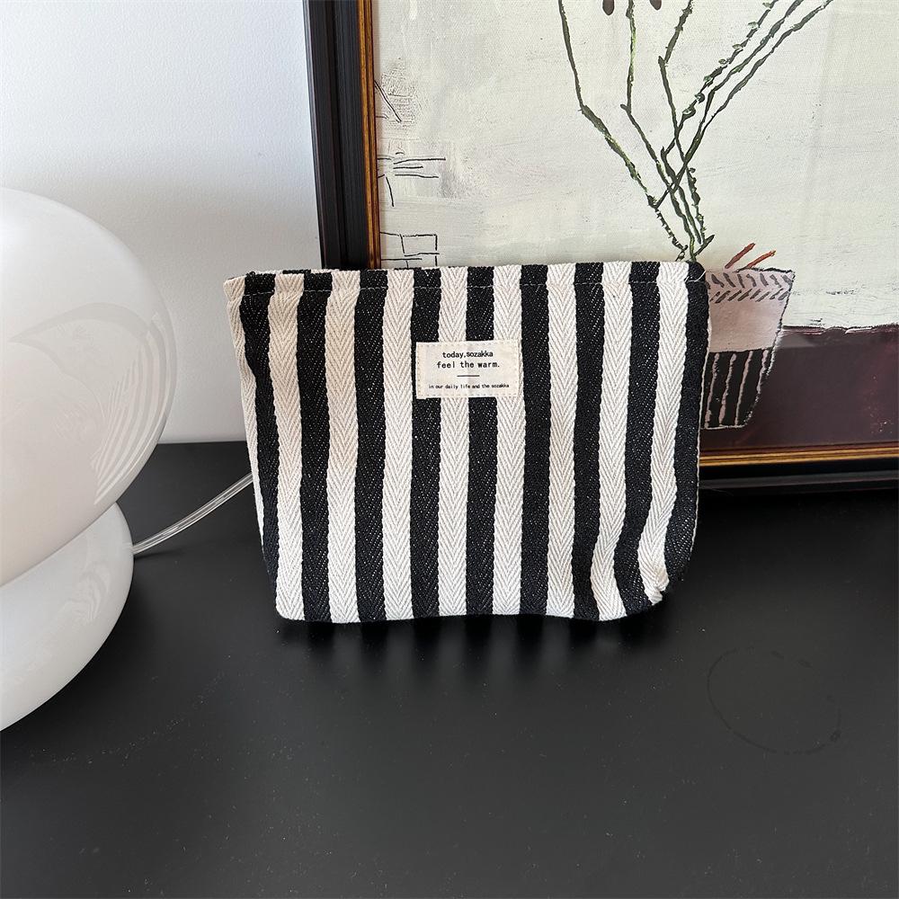 Large Capacity Fresh Striped Women's Toiletry Bag - Portable, Simple Handheld Cosmetic Organizer