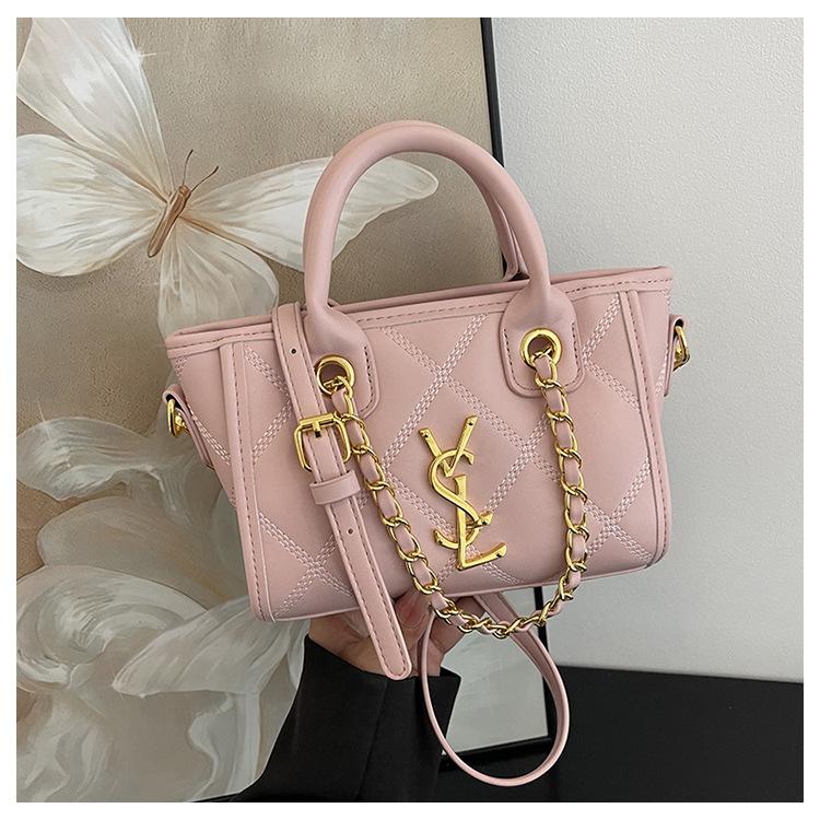 

Хорошее качество, хорошее качество изготовления, хороший внешний вид, портативная косая женская сумка на одно плечо, сумка-тоут, новая модель 2025 года.