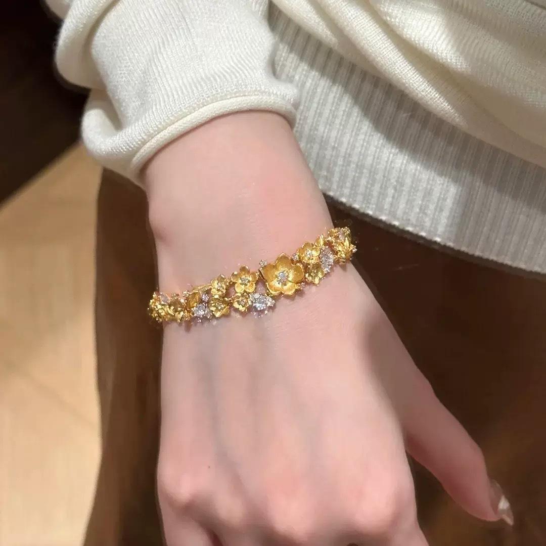 Золото и Нефрит Полный Тан Яркий Цветок Бегонии Блестящий Алмаз Позолоченный Браслет Новый Китайский Изысканный Браслет Аксессуары для Украшений Женский 2026 18CM золотой
