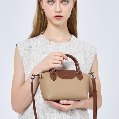 Borsa a mano di alta gamma con temperamento in pelle, primo strato di pelle bovina, borsa a tracolla messenger da pendolare, nuova borsa estiva da donna