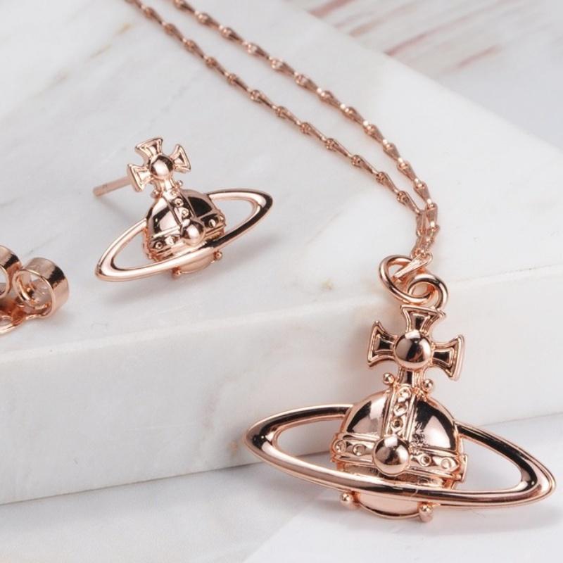 Vivienne Westwood Suzie Collection Embossed Silver Necklace And Bracelet U-shaped And Geometric Design Copper Material Electroplated Collarbone Chain