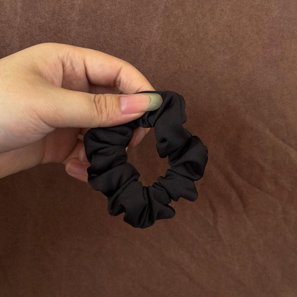 Korean-Style Elastic Hair Tie for Women: Wrinkle Fabric, Gentle On Hair, Ponytail Holder