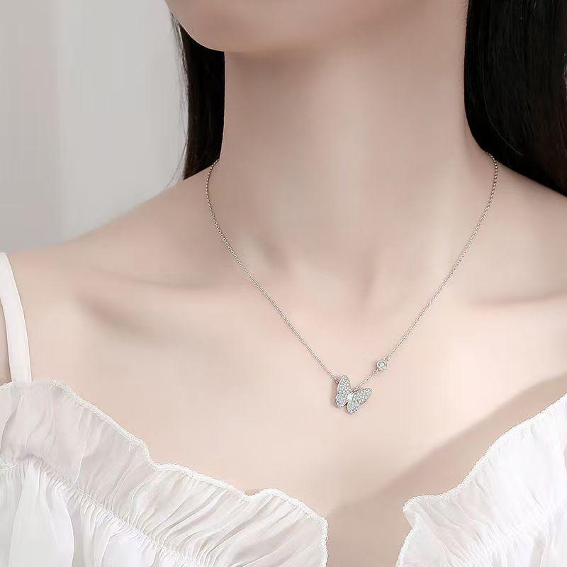 High-End Butterfly White Mother-of-Pearl Diamond Clavicle Necklace