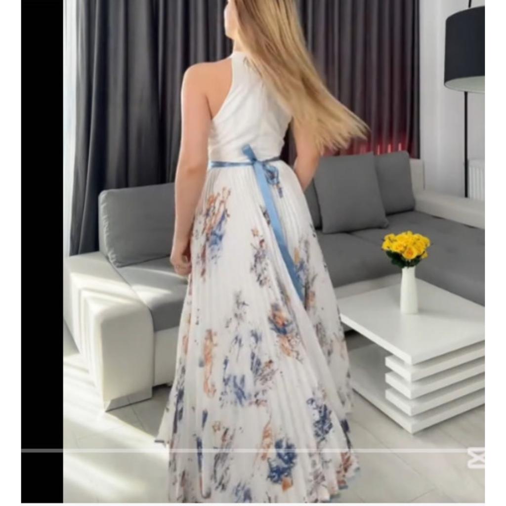 European American Women's Dress, V Neck Sleeveless Pleated Long Dress, Digital Print Casual Summer Dress