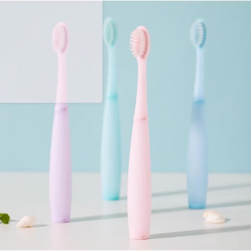 

Yaya Le Soft Bristle Kids Toothbrush for Teething Period