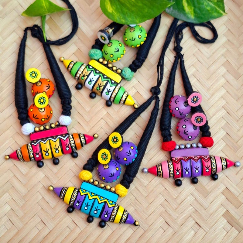 

Handmade Terracotta Clay Jewelry Set: Western Necklace & Stud Earrings