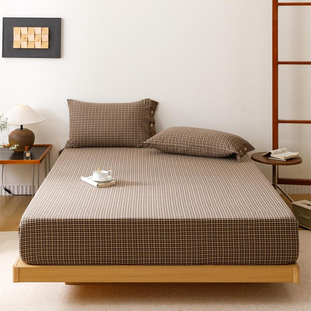 Cotton Fitted Sheet: Soft, Skin-Friendly, Moisture-Absorbing, Sweat-Wicking, Machine Washable Mattress Protector