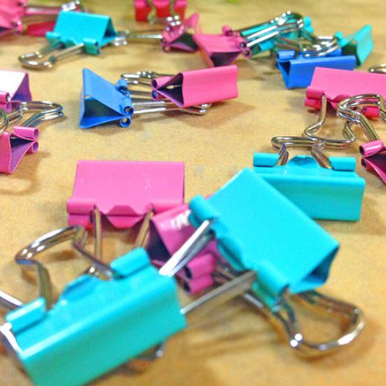 1 Bakje Diverse Kleuren Metalen Papierklemmen Kantoor Document Bestand Ticket Binder Clips