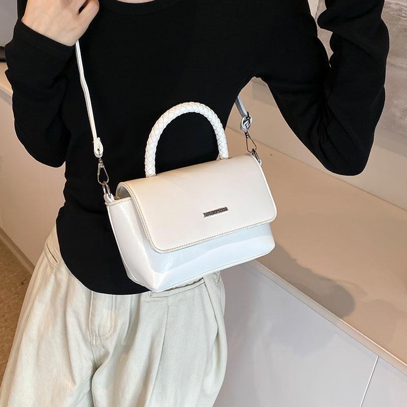 Stylish Vintage Women's Shoulder Bag Chic Summer Crossbody Handheld Fashion Purse