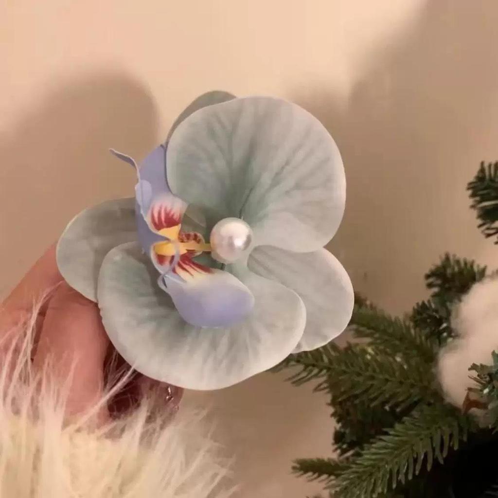 Caro 3D Rose Hair Claw Clip - 2024 High-End Floral Shark Clip for Women, Elegant Headwear