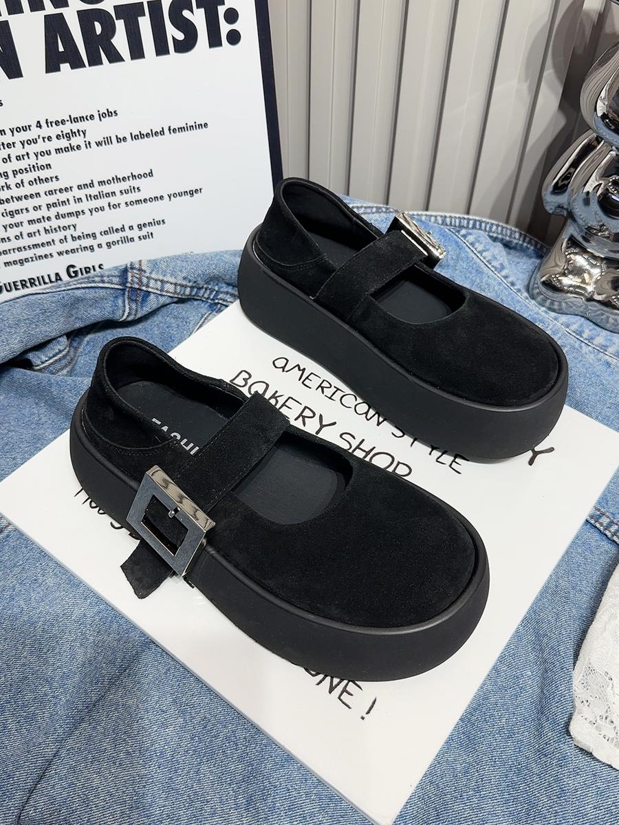Модные женские замшевые туфли на толстой подошве на плоской подошве, лоферы, осень 2024 года, дизайнерская мода, новые повседневные туфли для ходьбы, удобные и модные 35 чёрный