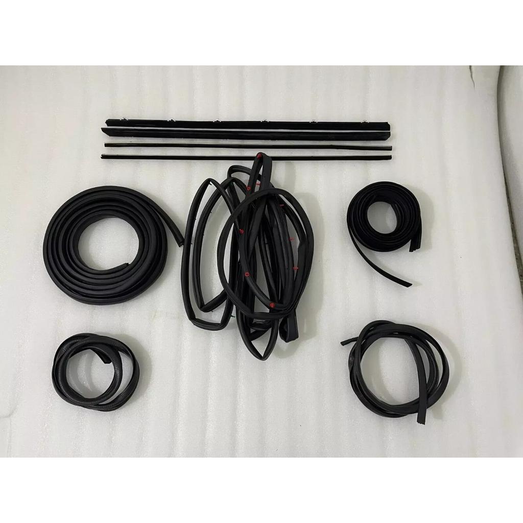 Suzuki Samurai SJ410 SJ413 Door Window Trim Molding Seal Garnish Whisker |Fit