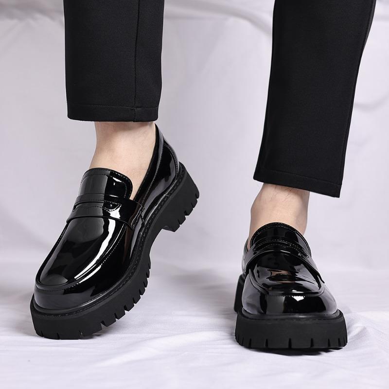 New Casual Men Thick Soled Loafers with Mirror Finish Simple Elegant Fashionable Business Oriented