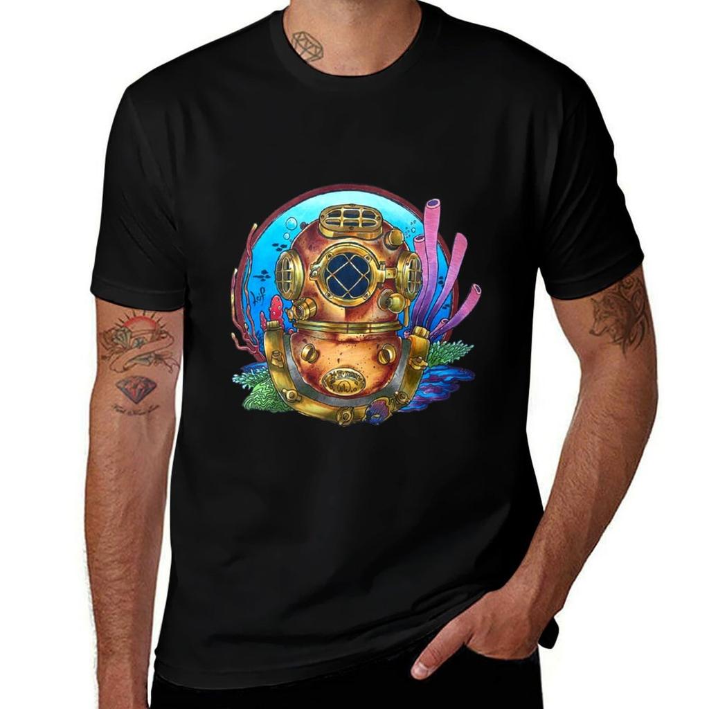Deep Sea Diver Helmet TShirt Lightweight Basic Short Sleeve Shirt