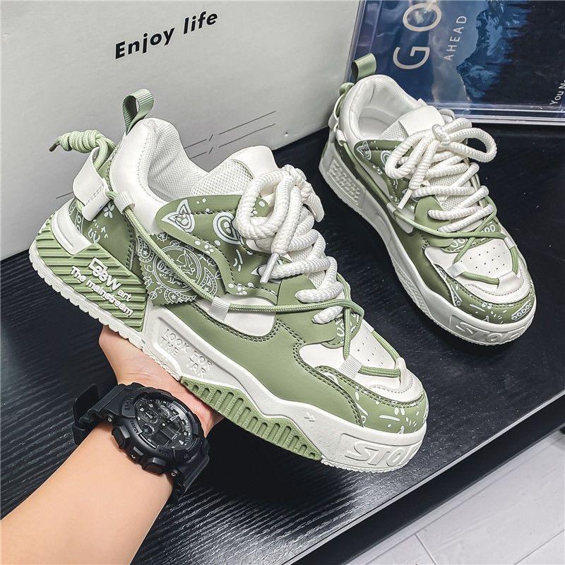 Men's Shoes 2025 Spring New Fashion Trend Graffiti Skateboarding Shoes Lace Up Soft Bottom Anti Slip Outdoor Casual Sports Shoes