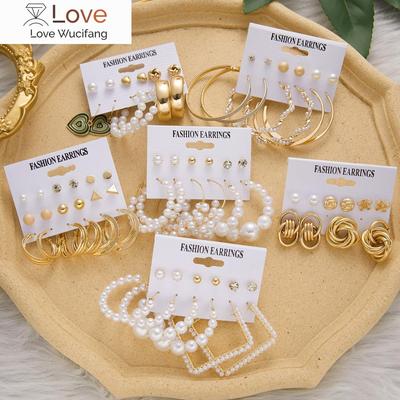 6 paia di orecchini pendenti a forma di farfalla a forma di cuore, set di grandi orecchini a cerchio con piercing, gioielli per donne, cerchietto con perle finte, graziosi orecchini con fibbia