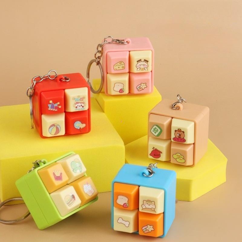DIY Cartoon Keyboard Keycap Fidget Keychain Squeeze Cube Music Stress Relief Toy Pass the Time Button Pinch Stress Ball