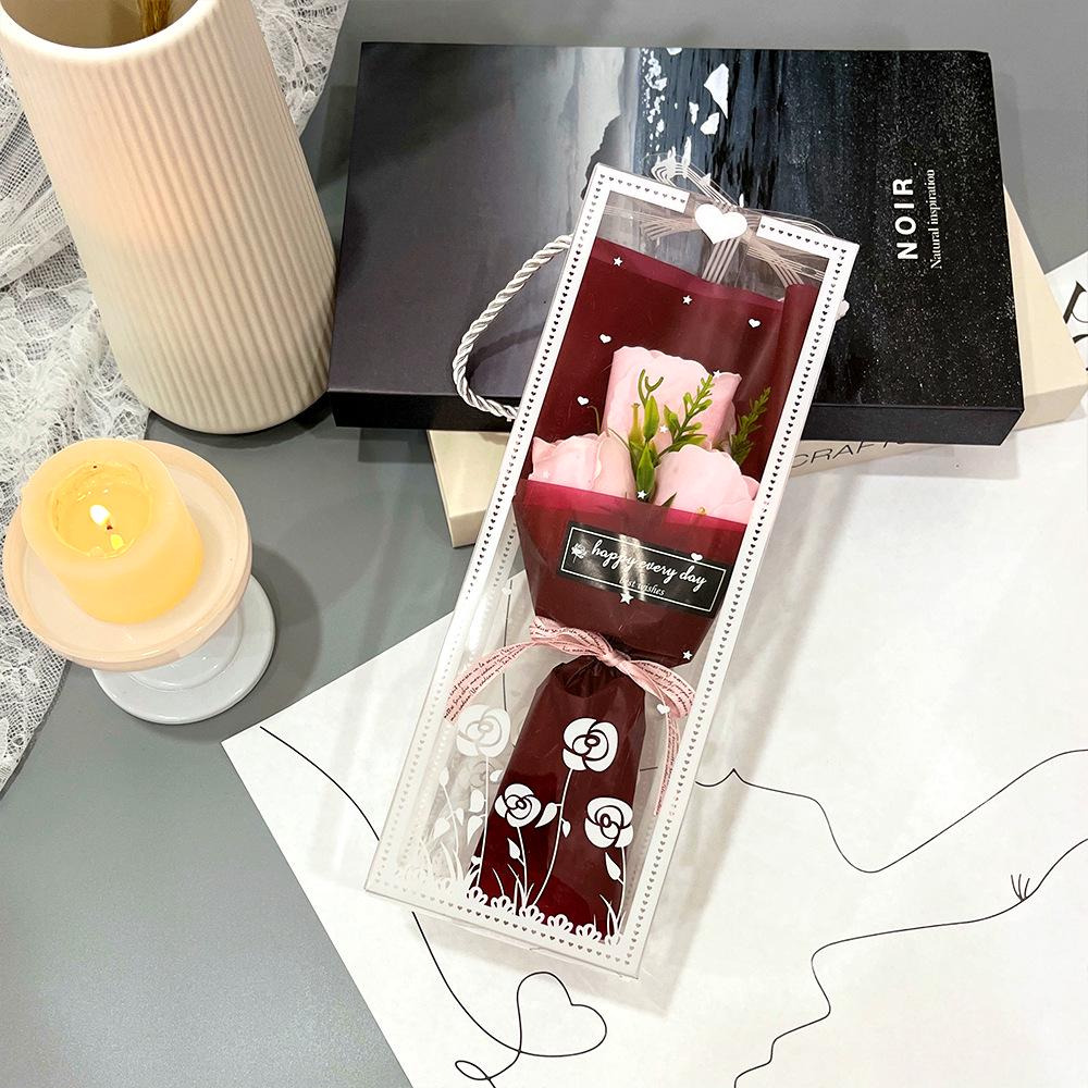 

Букет из мыльных цветов в подарочной коробке в стиле сумочки - Праздничная акция для учителей и мам