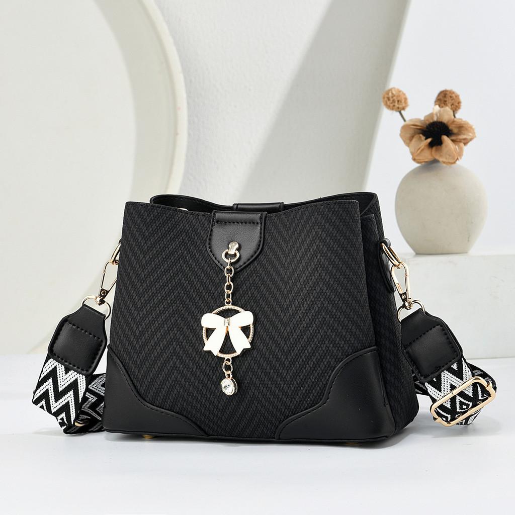 Womens Water Bucket Handbag With Adjustable Strap And Zipper Closure For Casual Outings