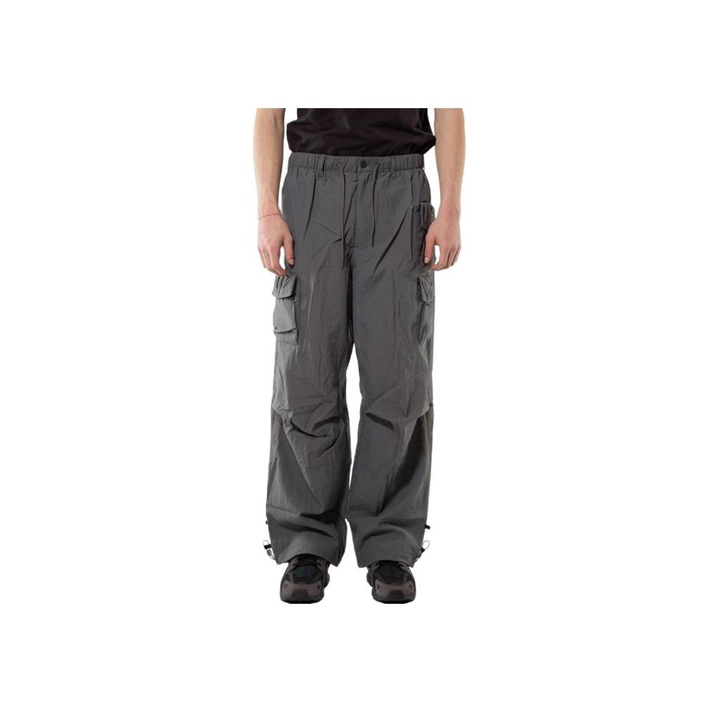 Nike Sportbekleidung Tech Pack Cargo Hose Iron Grey/Iron Grey Herren Unterteile FQ3868-068