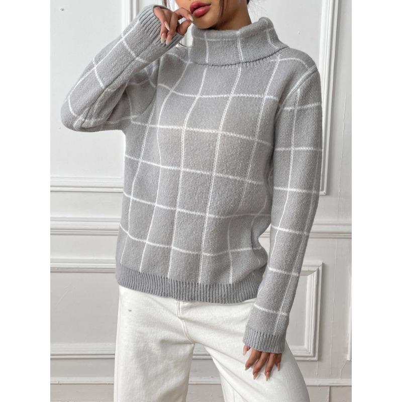Women's Pullover Check Turtleneck with A Contrasting Base