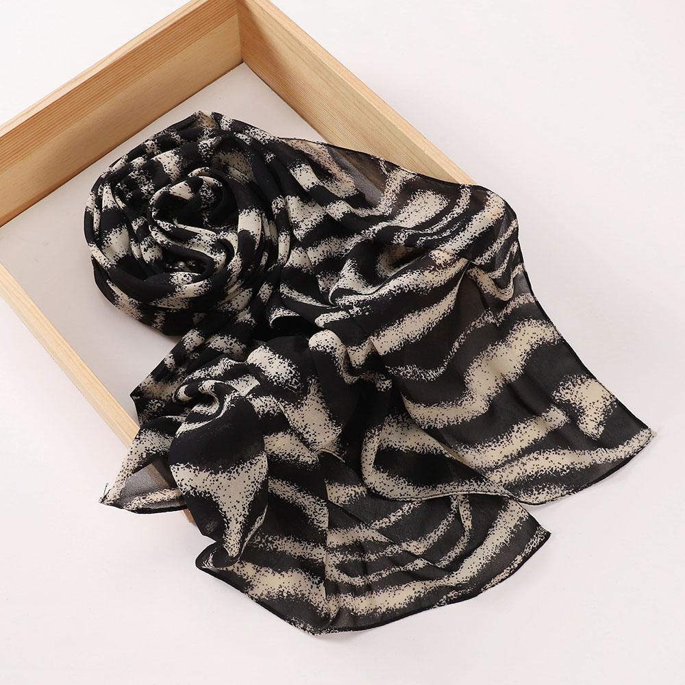Hot Sale Leopard Print Chiffon Hijab Muslim Women Scarf Breathable Malaysian Headscarf Wraps Shawls Tudung Bawal