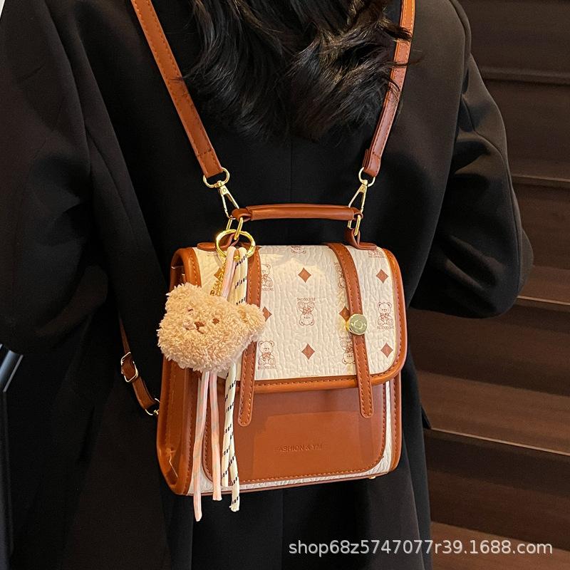 Student class backpack female Korean version retro fashion travel small backpack 2025 niche simple trend student bag