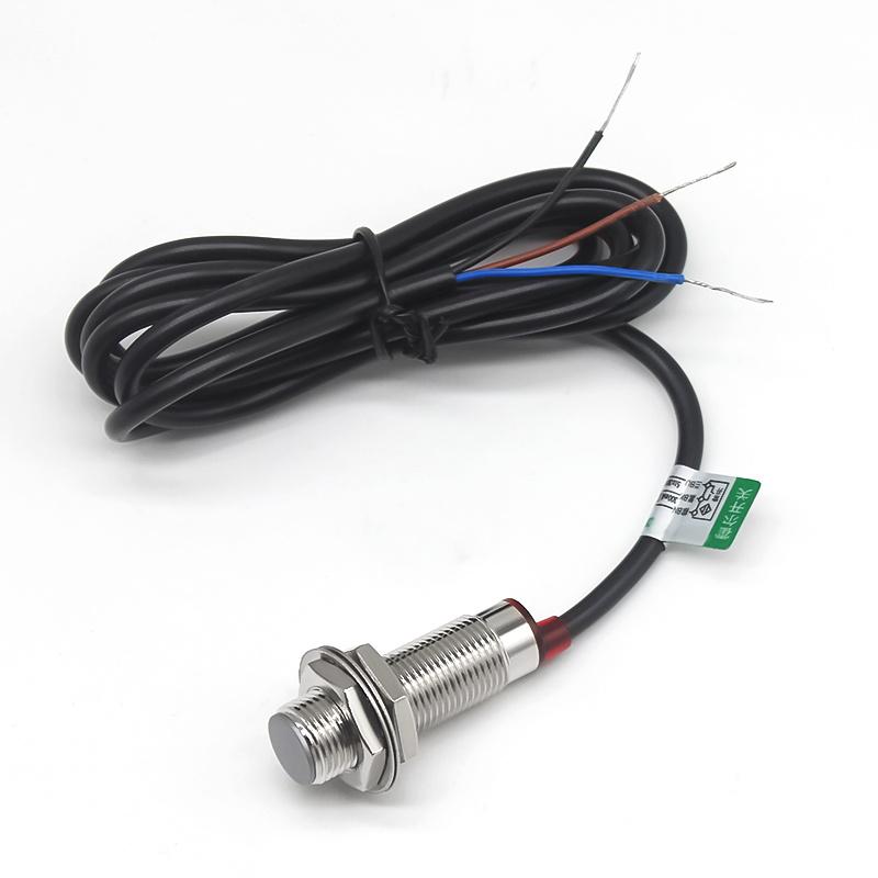 M12 Hall switch sensor NJK-5002C/5002A/D/B three-wire NPN normally open distribution magnet 5V24V