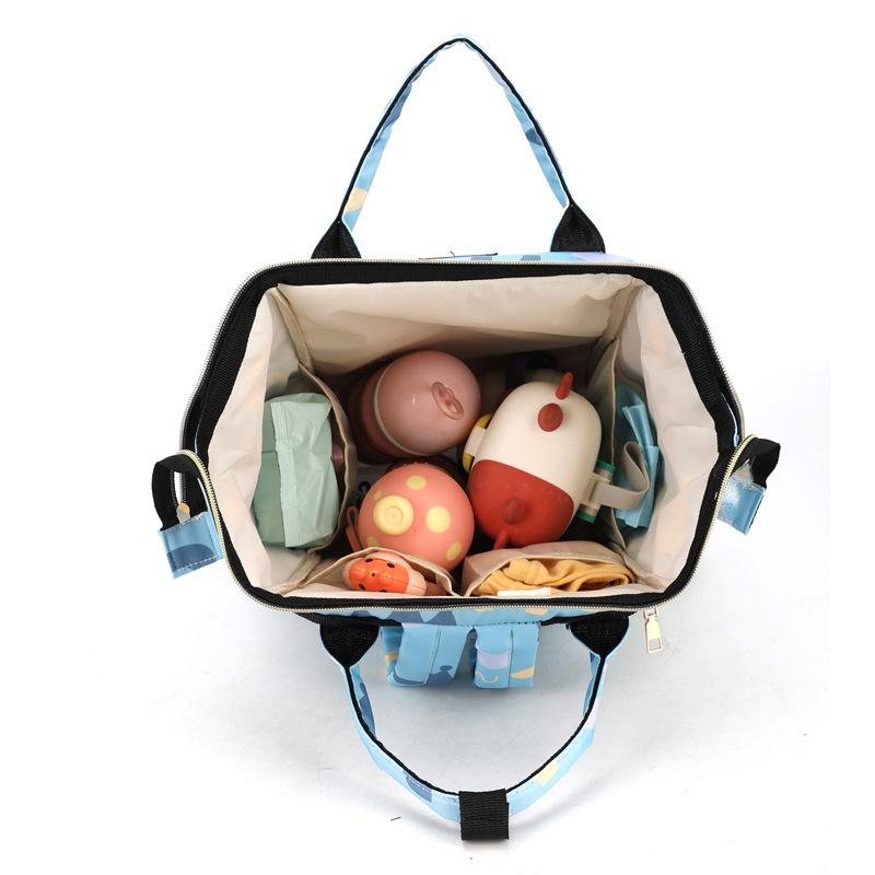 Large-capacity, fashionable, and lightweight printed tote bag for baby bottles, a multi-functional backpack for storing baby essentials, perfect for