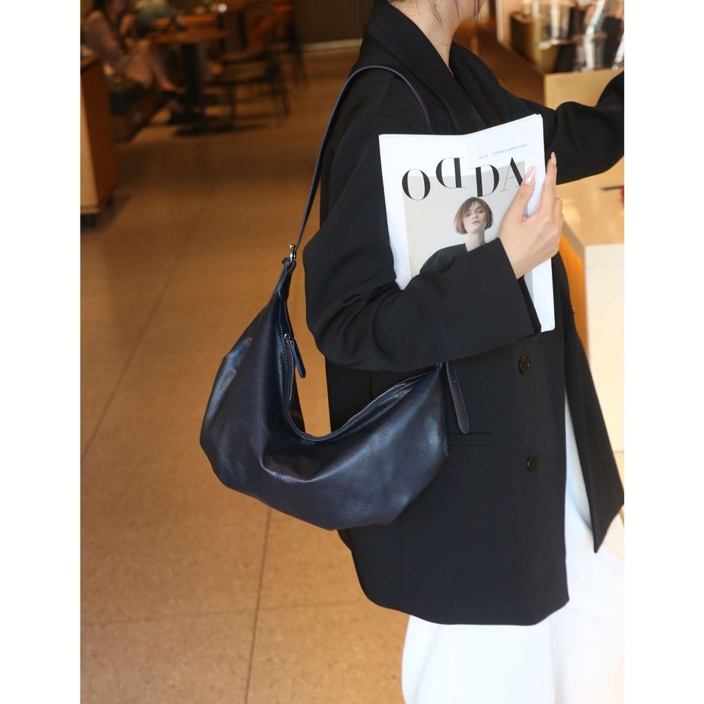 Cowhide Shoulder Women's Bag, Crossbody Women's Fashionable, Simple and Generous Practical Shell Bag, Solid Color Soft Leather Bag