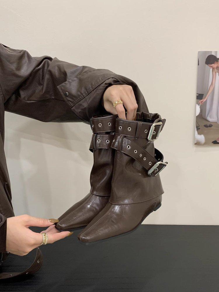 

Американские Spice Girls Пряжка для ремня Брюки Ботинки Ботильоны Женские ботинки 2025 Ранняя осень Новый нишевый дизайн Ботильоны Ботинки в западном стиле 39 коричневый