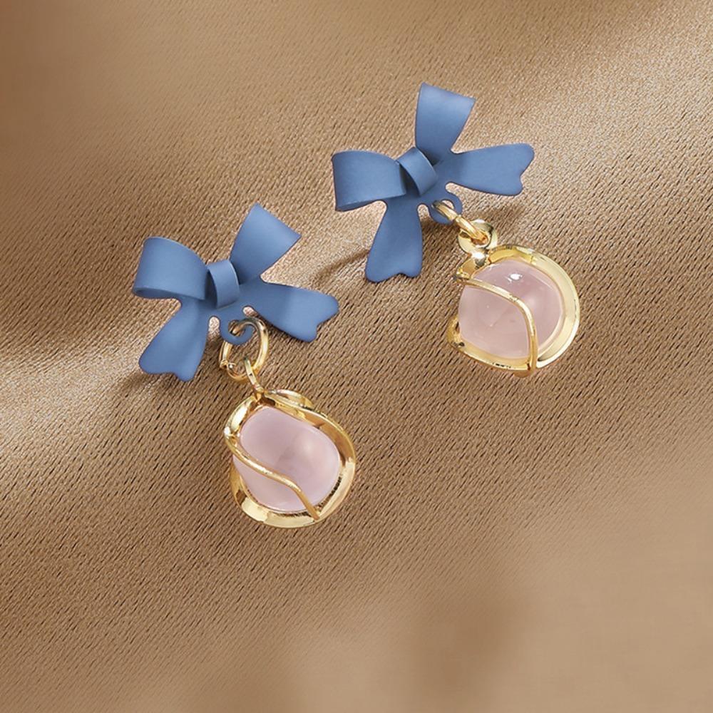 Silver Needle Diamond Bow Earrings Simple and Versatile High-quality Stud Earrings Women's Niche Light Luxury High-end Earrings