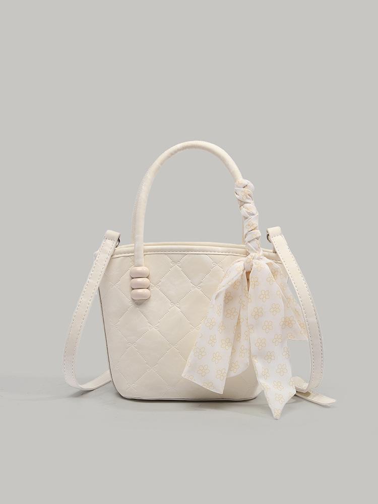 

Gentle and sweet vegetable basket handbag bag 2025 new niche high-end solid color shoulder crossbody bag small bag белый