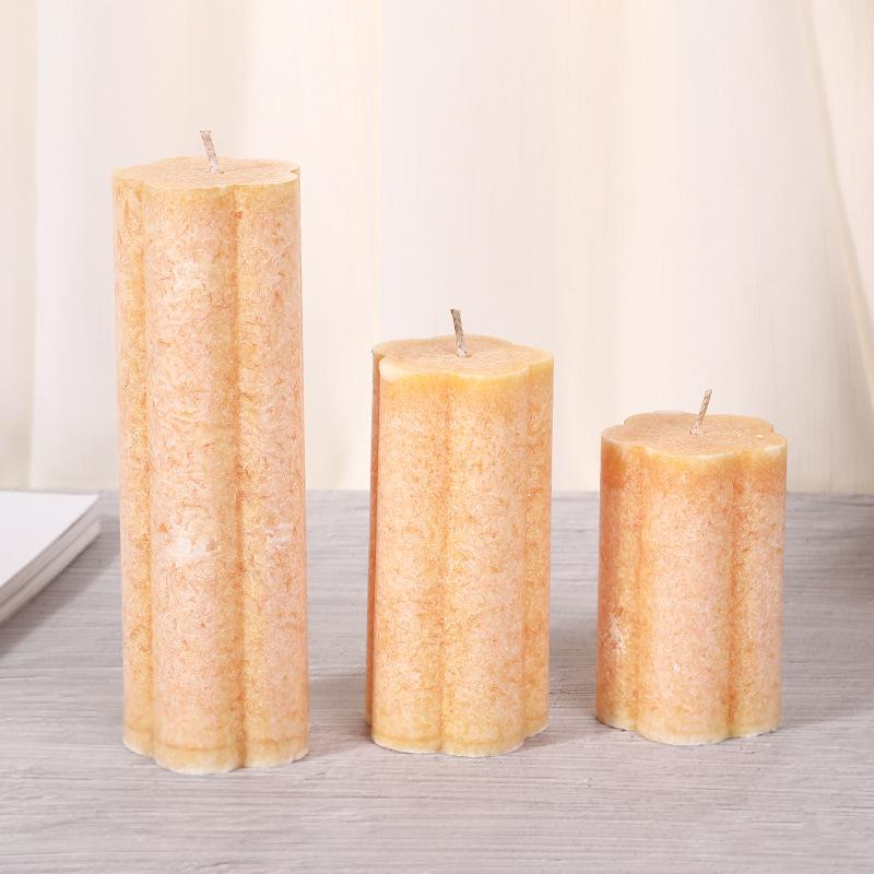 Handmade Aromatherapy Ice Flower Pillar Candle - Smokeless, Perfect for Home, Weddings, or Emergencies