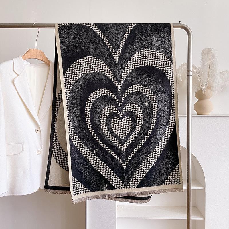 Imitasjon Kasjmiskjerf Allsidig Kjærlighetsmønstertrykk Varm Klimaanleggssjal Med Moteskjerf