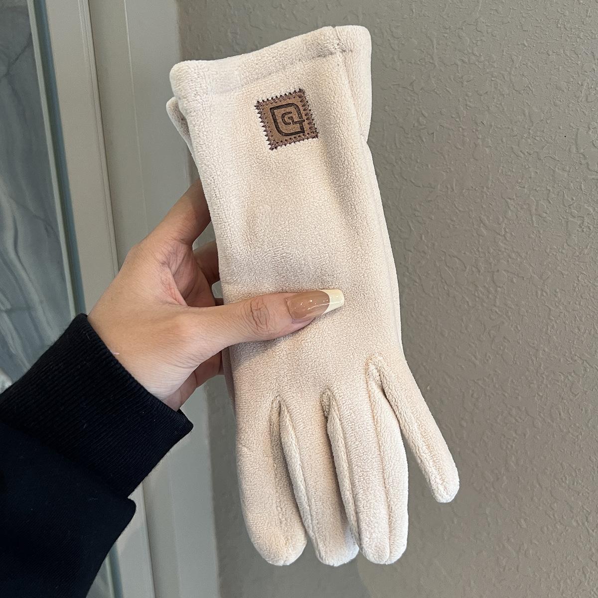 

Новые зимние перчатки для мужчин и женщин, плюс бархат для сохранения тепла, защиты от ветра и холода для езды на электромобилях с сенсорным экраном на пять пальцев One Size