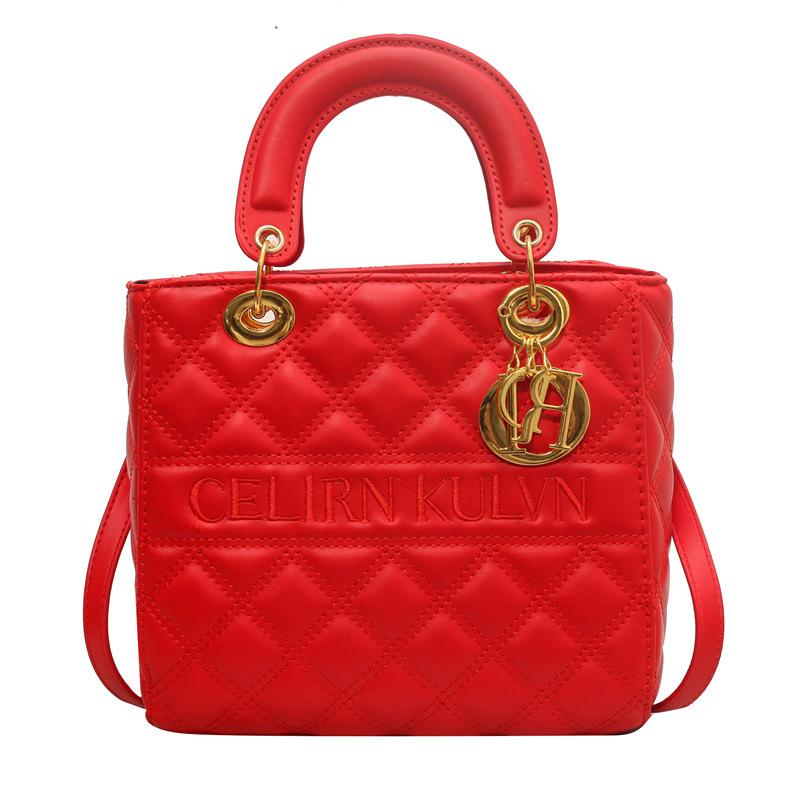 New Style Bags with A High End Look Also New Style Versatile and Popular Quilted Handbags for Cross Body and Single