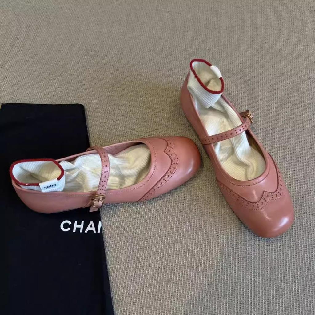 Vintage Brock carved word with flat Mary Jane shoes, light mouth soft leather pink single shoes