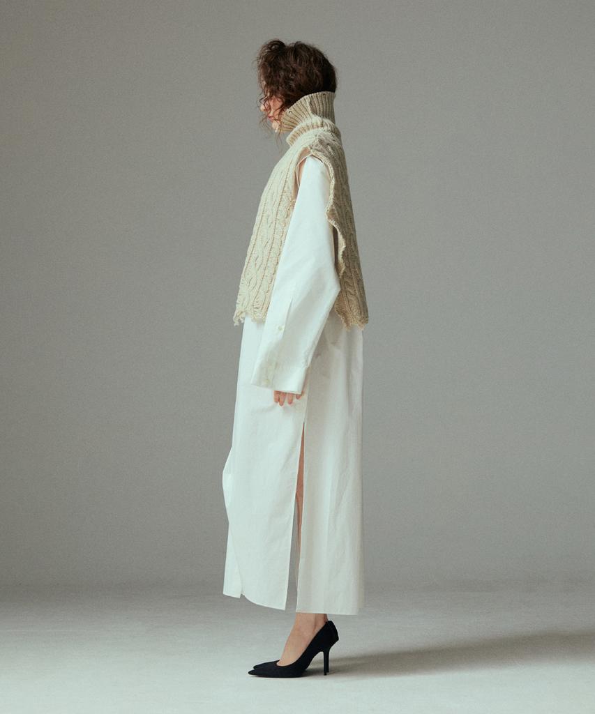 Meuameu Asymmetric Logo Long Shirt