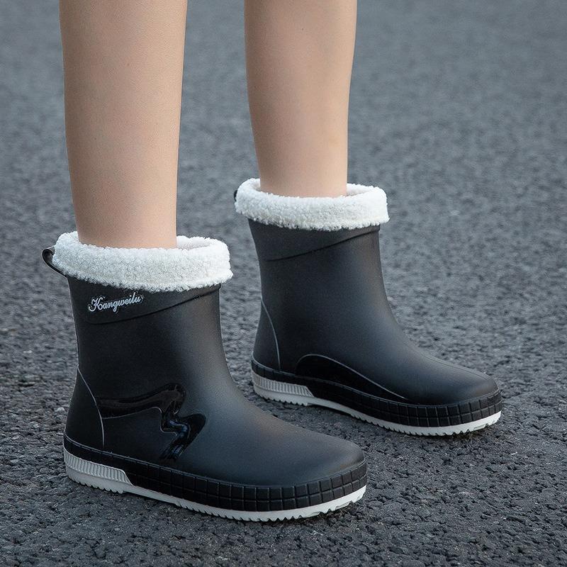 Rain Shoes Women's Fashion Outer Wear Overshoes Lightweight Waterproof Rubber Shoes New Work Non-slip Short Rain Boots
