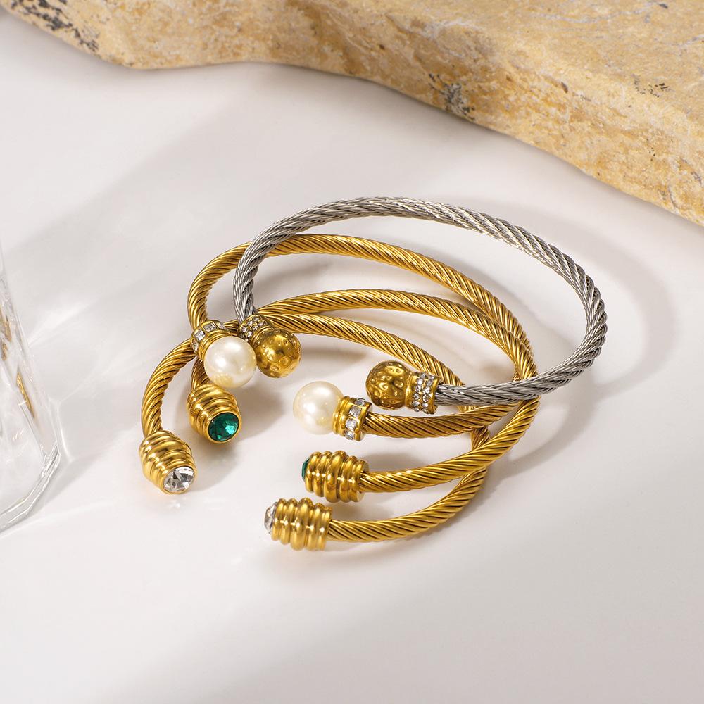 Designer Jewelry Stainless Steel Gold Plated Cuff Bracelet Fashion Jewelry Bangles with Zircons Pearl Jewelry Low MOQ