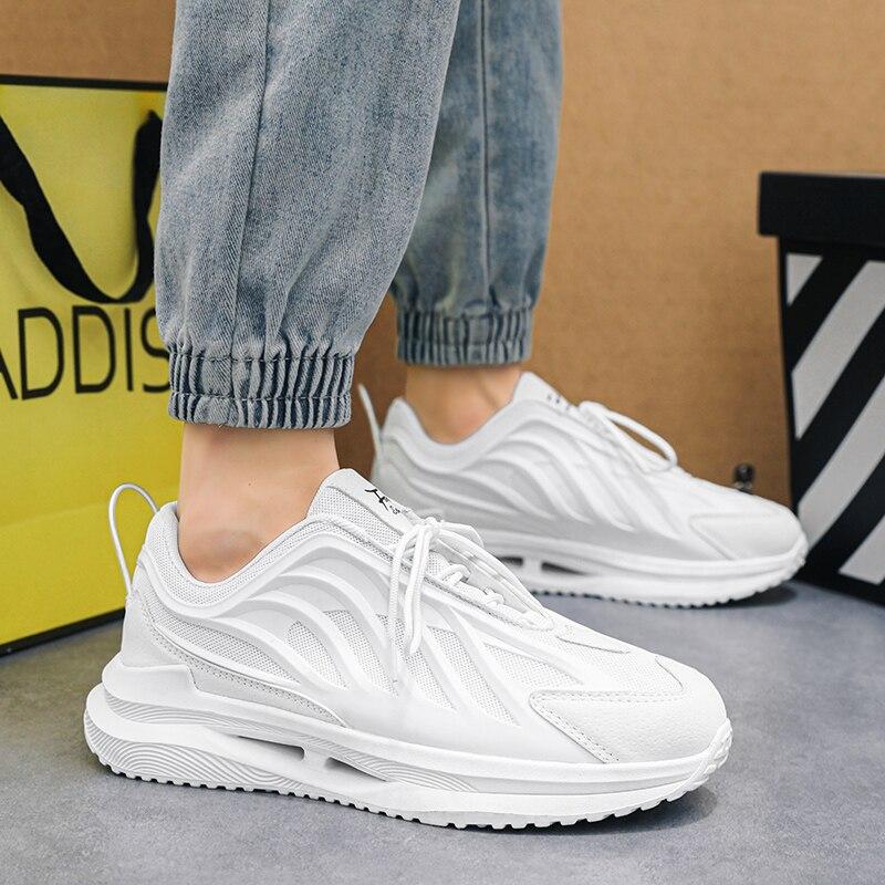 Men's Breathable Thick Soled Sneakers